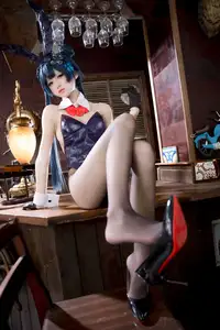 Coser Jiu Qi Miao Transforms into Ryūka Fisaki Bunny Girl: A Dazzling Blue Archive Cosplay - image 21