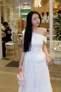 Elegant White Dress Style: A Graceful Woman's Timeless Fashion Statement - image 1
