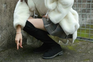 IESS Tuan Tuan in Boots and Silk: A Seasonal Fashion Highlight - image 27