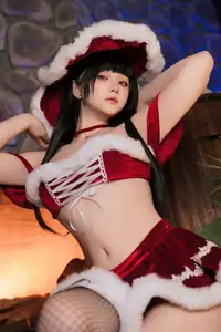 Coser Yu Yu: Christmas Eve Magic - Enchanting Holiday Spell [61P] - image 14