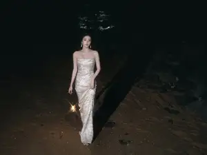 Bailu Shines Mystically with Light: Captivating Beauty in the Night, Igniting Curiosity - image 5