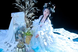 YiTuYu Art Language Vol.6897: The Graceful Charm of Li Cai - image 1