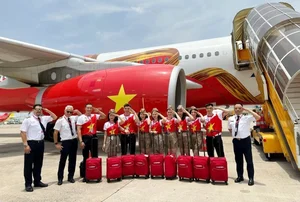 Patriotic Skies: Celebrating Vietnam’s National Holidays with Red Flag Themed Flights - image 3