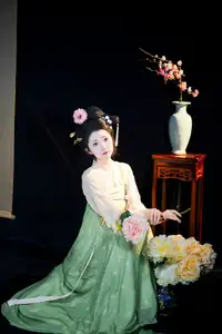 Tu Ya W in YiTuYu Vol.8680: Classical Beauty & Peony Elegance - image 4