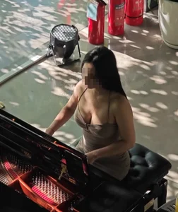 The Evolution of the Viral Piano Influencer: Redefining Performance with Bold Fashion - image 7