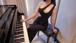 The Evolution of the Viral Piano Influencer: Redefining Performance with Bold Fashion - image 1