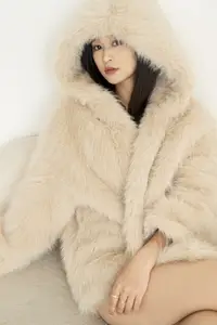 Minimalist Elegance: Cheng Zi in YiTuYu Art Language Vol.8768 Soft Aesthetic - image 2