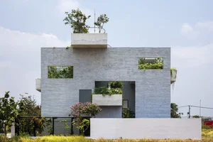 Modern Split-Level House with Unique Urban Garden in Ho Chi Minh City - image 4