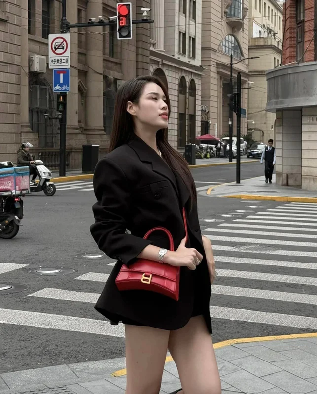 Miss Vietnam Do Thi Ha Shares Stunning Summer Travel Fashion Inspiration