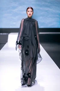 Top 10 Most Impressive Designs from Vietnam International Fashion Week Highlights - image 2