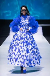 Top 10 Most Impressive Designs from Vietnam International Fashion Week Highlights - image 9