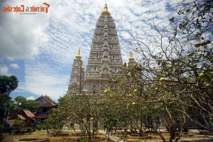 The Mysterious Open-Gate Pagoda: A Hidden Architectural Gem in Hue - image 9