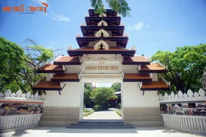 The Mysterious Open-Gate Pagoda: A Hidden Architectural Gem in Hue - image 1