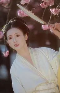 YiTuYu Art Language Vol.7029: Capturing the Beauty of Yu Fang in Art - image 5