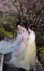 YiTuYu Art Language Vol.7029: Capturing the Beauty of Yu Fang in Art - image 15