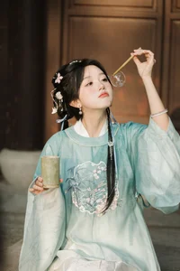 YiTuYu Art Language Vol.10429: Exquisite Photography Featuring Ao Te You Dian Man - image 23