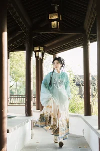 YiTuYu Art Language Vol.10429: Exquisite Photography Featuring Ao Te You Dian Man - image 21