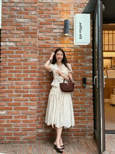 Spring 2026 Fashion Trends: 4 Youthful and Bright Outfit Combos for a Fresh Start - image 10