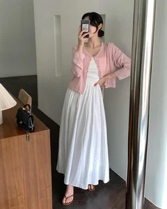 Spring 2026 Fashion Trends: 4 Youthful and Bright Outfit Combos for a Fresh Start - image 2