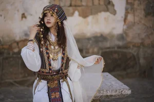 Ancient Princess Aesthetic: Xiong Siqi for YITUYU Art - image 20