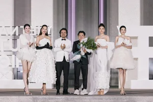 Thanh Hang, Hoang Thuy, and Vo Hoang Yen Shine at Vietnam Beauty Fashion Fest XIII - image 7