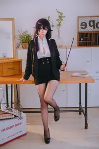 Coser Hina Jiao's captivating 'My Wife's Guidance Class Part01': Alluring lessons from the elegant teacher - image 15