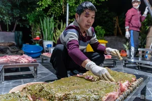 Tasting History: The 1,000-Year-Old Roasted Pork Secret of Duong Lam Ancient Village - image 2