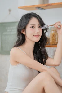 YiTuYu Art Language Vol.8035: Exploring Visual Aesthetics with O1ne Wan - image 1