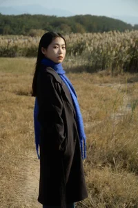 Ethereal Winter Lakeside Portrait Session with Ban Ge Yue Liang: YiTuYu Art Language Vol.9334 Aesthetic Photography Collection - image 0