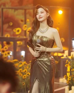 Minh Hang at 38: Celebrating the Timeless Beauty of a Vietnamese Icon - image 3