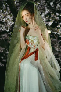 Night Cherry Exploration: Shu Li for YITUYU Art Language - image 1