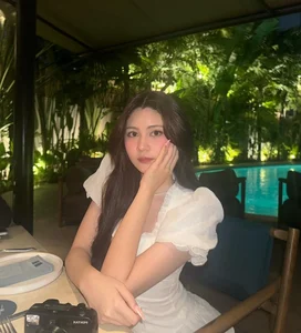 Quyen Linh's Youngest Daughter: A Rising Fashion Icon with Sweet Beauty - image 7