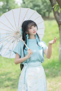 YiTuYu Art Language Vol.7406: Xiao Su Su Artistic Portfolio - image 2