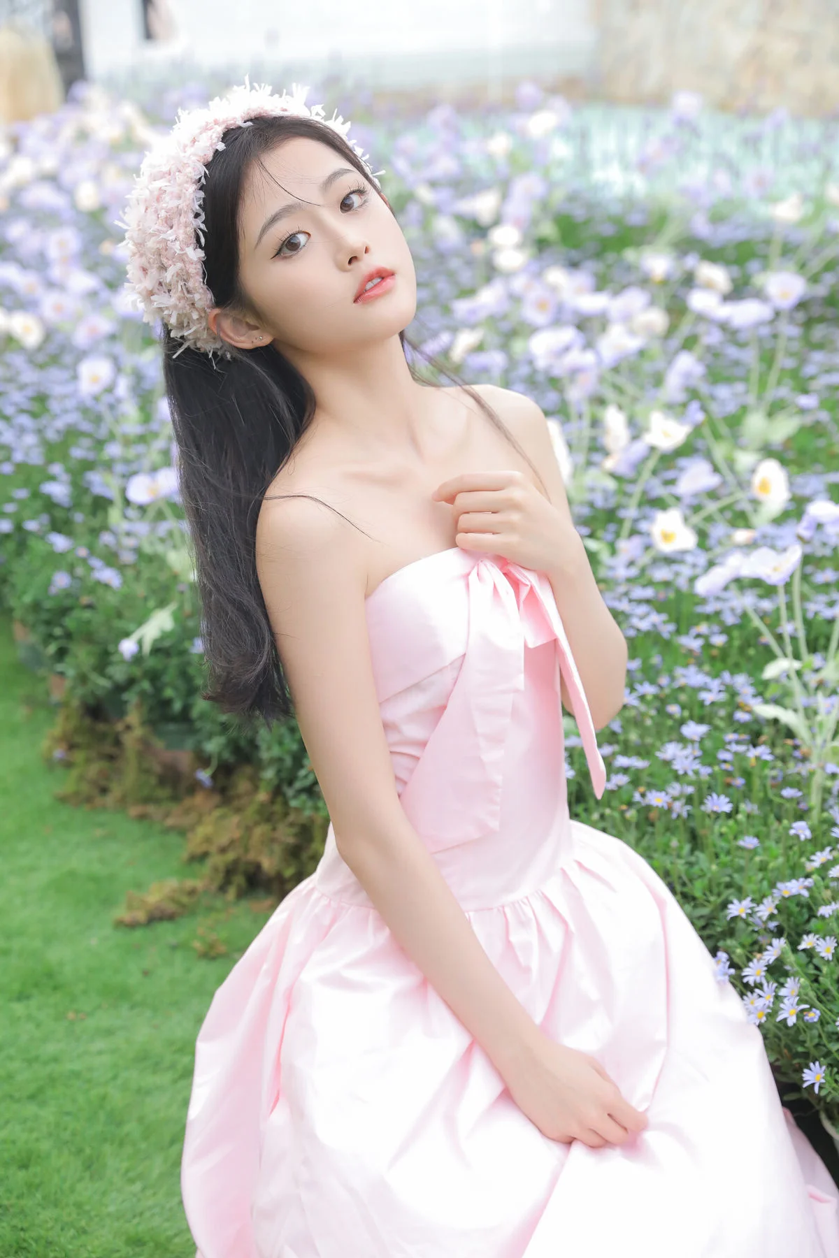 YiTuYu Art Language Vol.7725: Playful Elegance with Chi Kou Ruan Tang