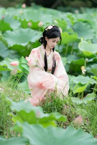 YiTuYu Art Language Vol.7510: The Essence of Spring - image 1