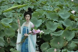 YiTuYu Art Language Vol.10268 Mao Jiang - Professional 45-Photo Portrait Series - image 6