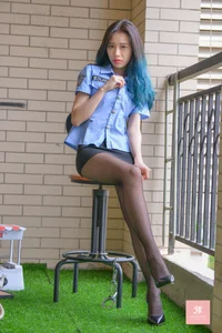 IESS Model Nuan Nuan in American Police Story B Collection - image 9