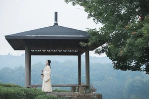YiTuYu Art Language Vol.4580 Featuring Zhi Xiu: A Masterpiece of Aesthetic Portraiture - image 4