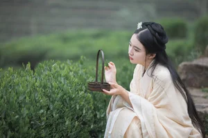 YiTuYu Art Language Vol.4580 Featuring Zhi Xiu: A Masterpiece of Aesthetic Portraiture - image 16