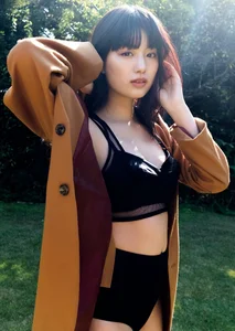 Exploring the Elegant Style and Rising Popularity of Japanese Model Noai Tsurushima - image 3