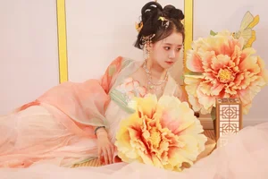 You Er Bai Bai Features in YiTuYu Art Language Vol.4658 Gallery - image 12