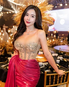 Popular Female DJ Explores Japan in Latest Travel Fashion Gallery - image 6