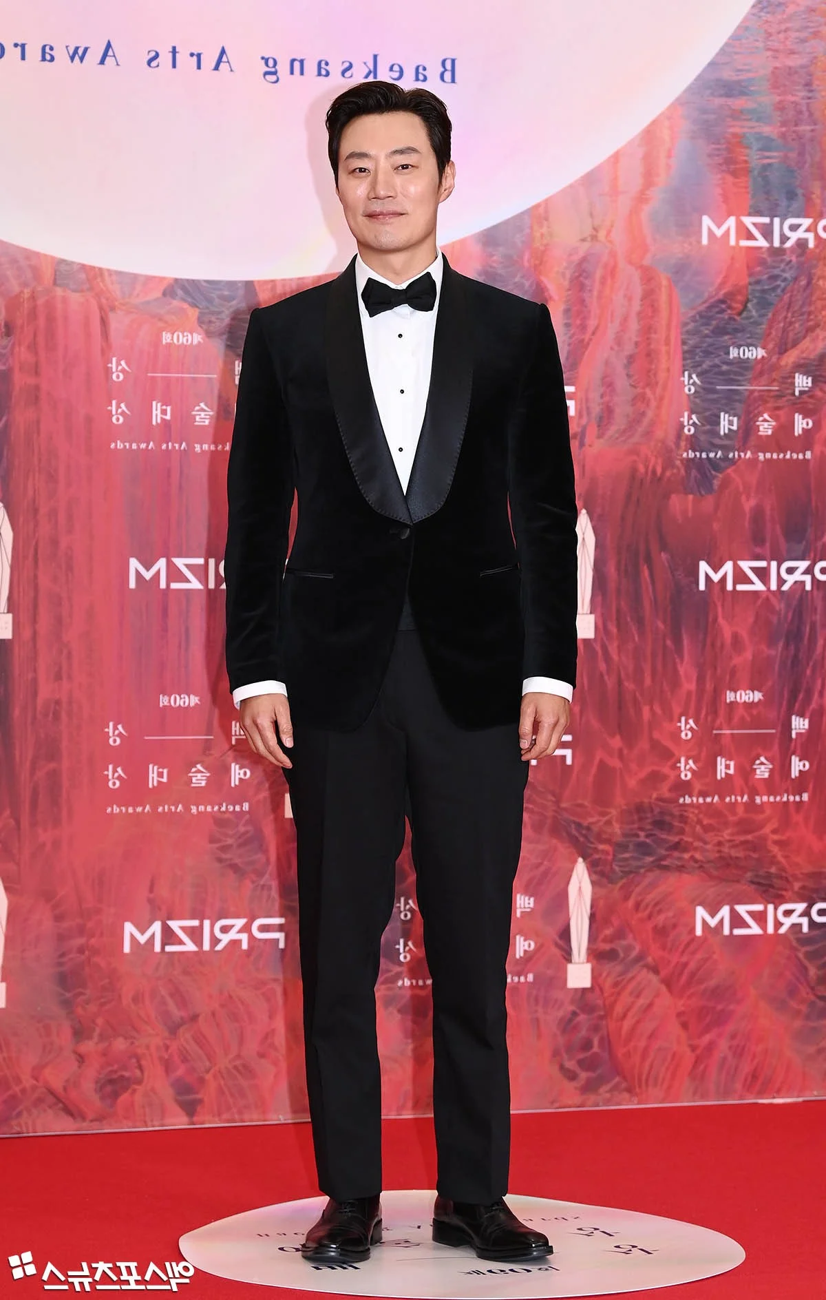 Baeksang Arts Awards 2024 Red Carpet: K-Drama Stars Showcase Stunning Fashion Trends