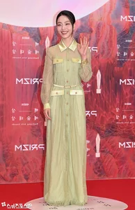 Baeksang Arts Awards 2024 Red Carpet: K-Drama Stars Showcase Stunning Fashion Trends - image 43