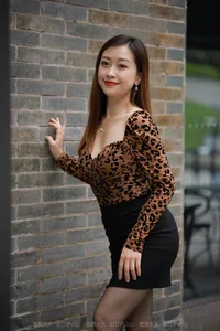 Xiao Jie Sexy Leopard Print Hip-Hugging Skirt Fashion Gallery IESS - image 6