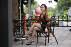 Xiao Jie Sexy Leopard Print Hip-Hugging Skirt Fashion Gallery IESS - image 7