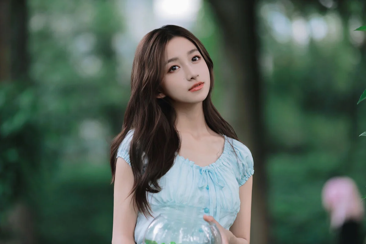 Exquisite Portraiture: YiTuYu Art Language Vol.7338 Featuring Yu Er