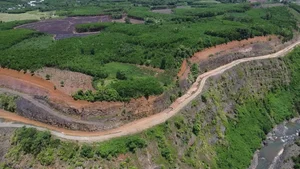 Remarkable Columnar Basalt Formations Discovered in Quang Nam - image 3