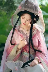 Coser Wen Mei Bu Jiang Dao Li - Mid-Autumn Festival: Ethereal Hanfu Beauty Amidst Serene Landscapes - image 10