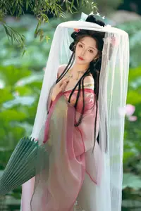 Coser Wen Mei Bu Jiang Dao Li - Mid-Autumn Festival: Ethereal Hanfu Beauty Amidst Serene Landscapes - image 19